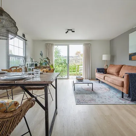 31, Ruimtelijk - Airco - Prive Parkeren - - Recreational Only Шале *