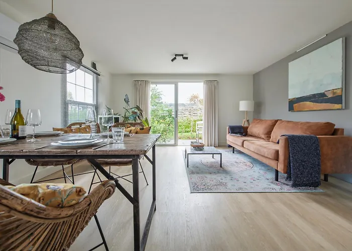 31, Ruimtelijk - Airco - Prive Parkeren - - Recreational Only Σαλέ *