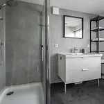 31, Ruimtelijk - Airco - Prive Parkeren - - Recreational Only Alpehytte