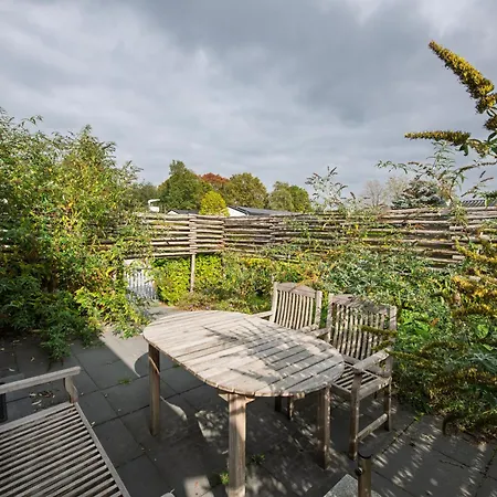 31, Ruimtelijk - Airco - Prive Parkeren - - Recreational Only Chalet *