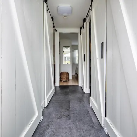 31, Ruimtelijk - Airco - Prive Parkeren - - Recreational Only Chalet *