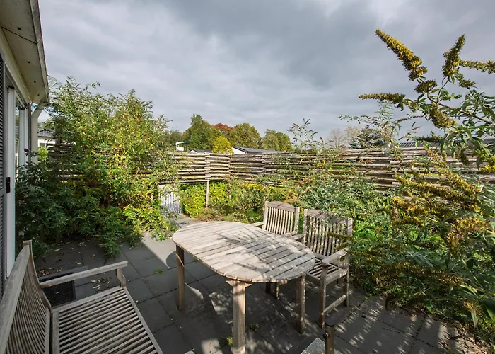 31, Ruimtelijk - Airco - Prive Parkeren - - Recreational Only Chalet *