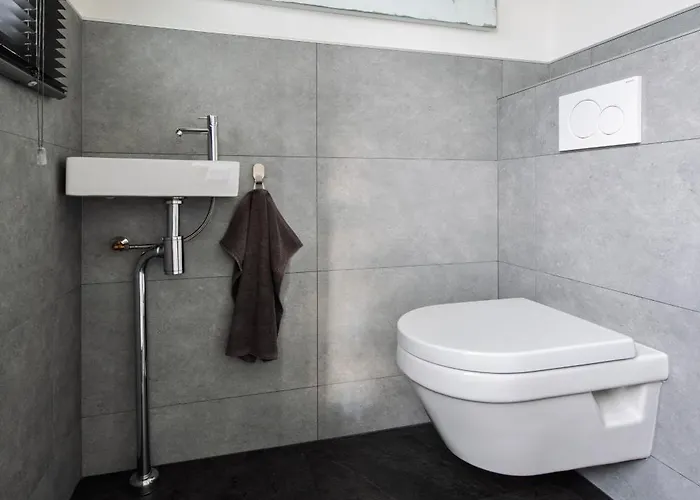 Chalet 31, Ruimtelijk - Airco - Prive Parkeren - - Recreational Only Oisterwijk