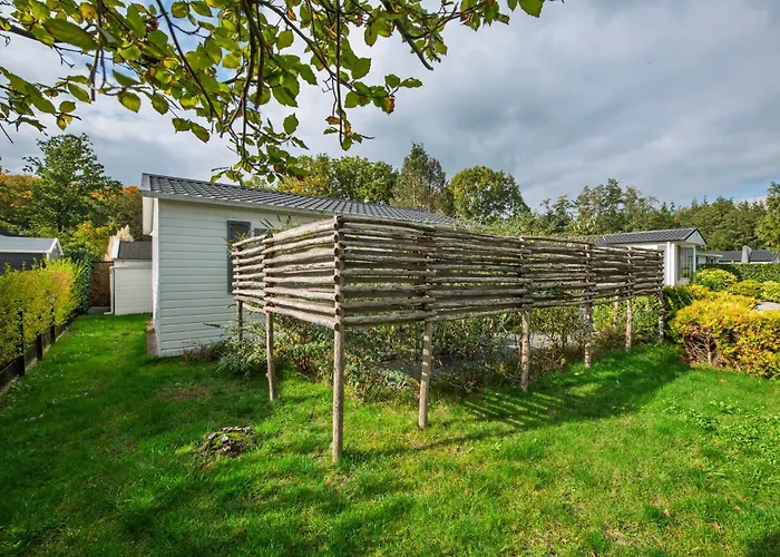 31, Ruimtelijk - Airco - Prive Parkeren - - Recreational Only